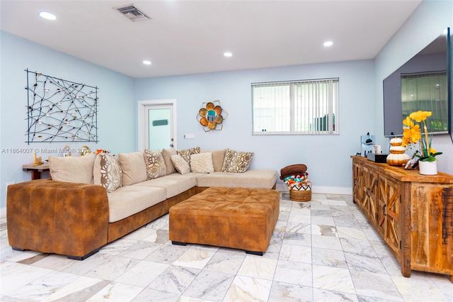36520 SW 214th Ave, Homestead, FL 33034