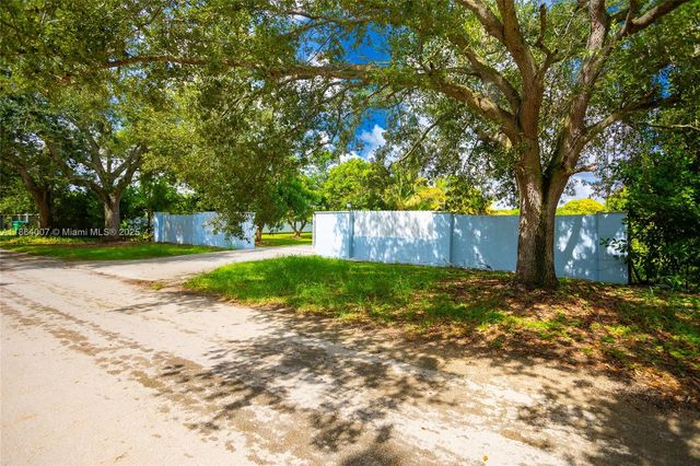 36520 SW 214th Ave, Homestead, FL 33034