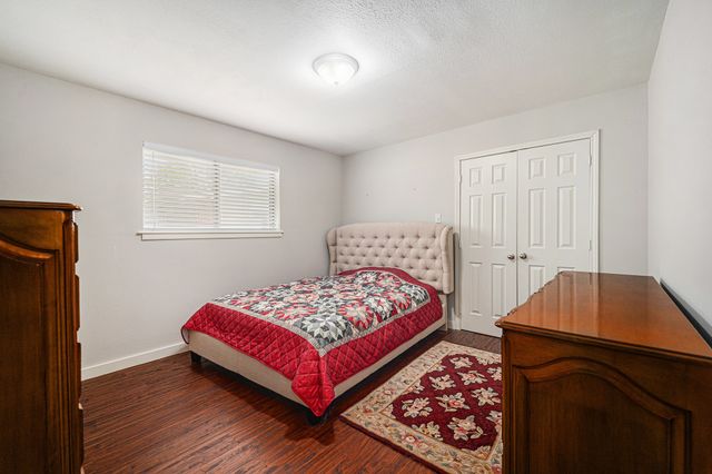 5816 Whitman Avenue, Fort Worth, TX 76133