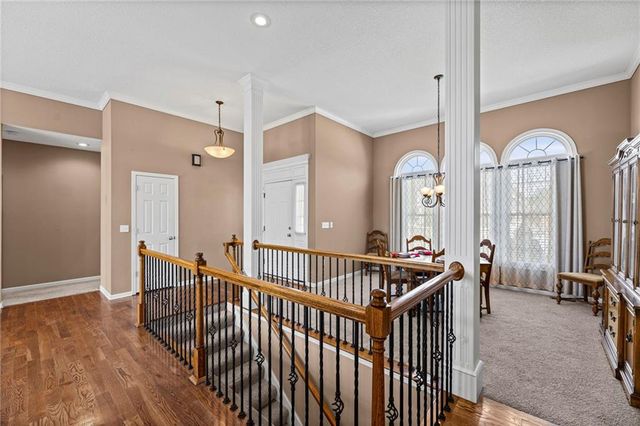 201 E PEACH TREE Lane, Gardner, KS 66030