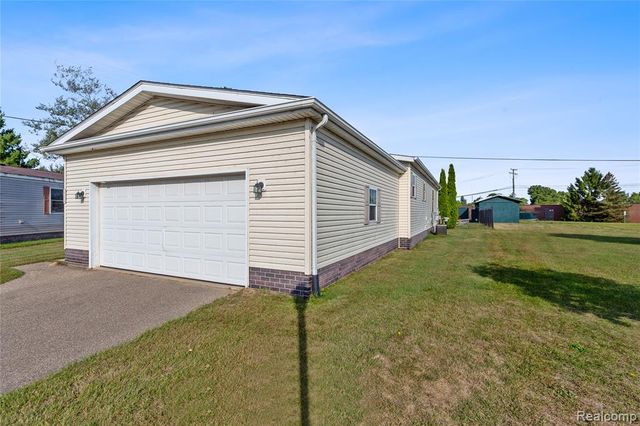 111 Riviera, Oakland, MI 48371