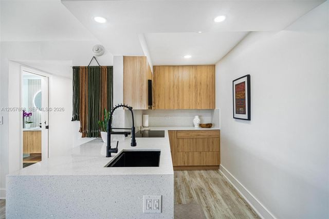 1881 Washington Avenue 8C, Miami Beach, FL 33139