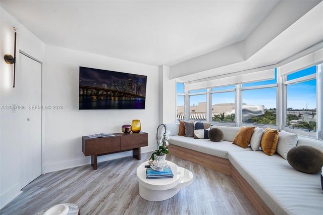 1881 Washington Avenue 8C, Miami Beach, FL 33139