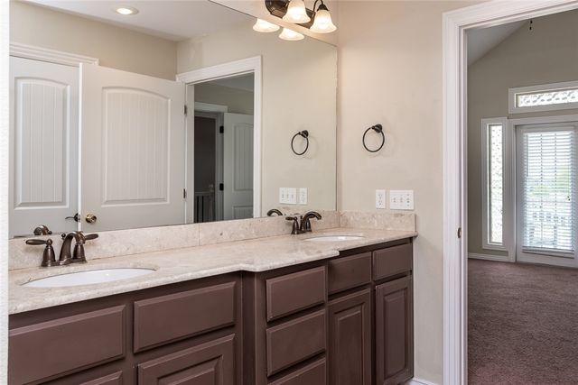 525 Rupple Road, Fayetteville, AR 72704