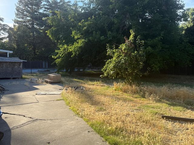 6368 Hidden Acres Rd, Stockton, CA 95212