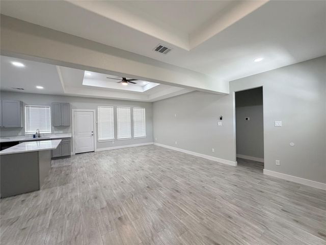 1214 Road 5203, Cleveland, TX 77327