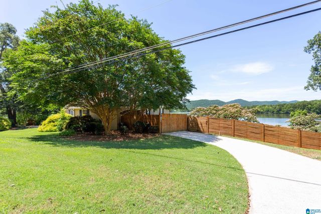 1261 LAKEMONT DRIVE, Southside, AL 35907