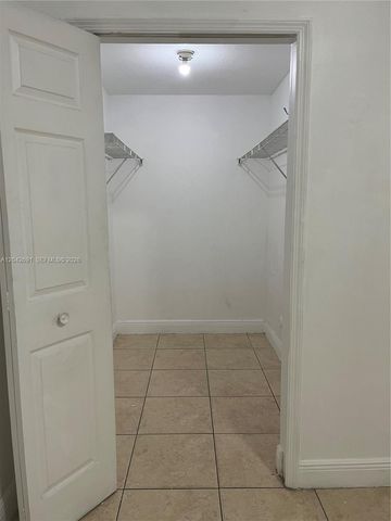 2185 NW 16th Ter 10, Miami, FL 33125