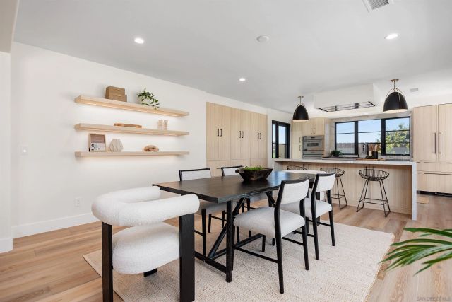227 Hill Dr, Vista, CA 92083