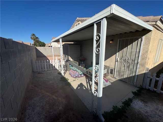 5111 Mascaro Drive, Las Vegas, NV 89122