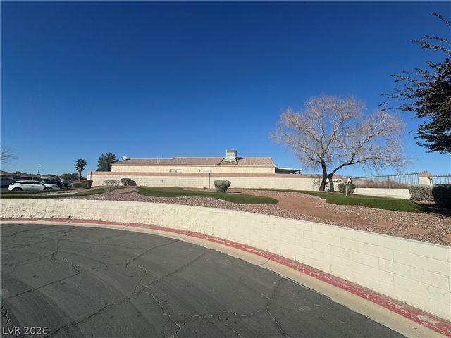 5111 Mascaro Drive, Las Vegas, NV 89122