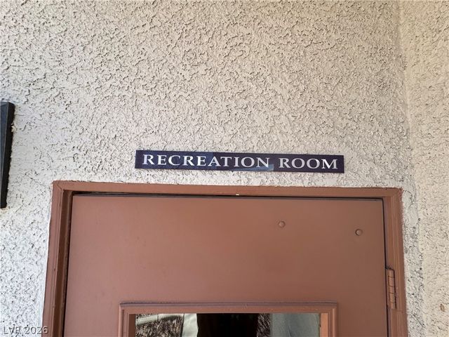 5111 Mascaro Drive, Las Vegas, NV 89122