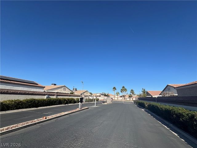 5111 Mascaro Drive, Las Vegas, NV 89122