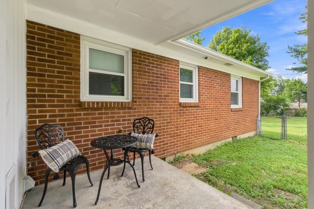 1907 Port Royal Court, Lexington, KY 40504