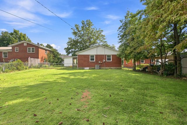1907 Port Royal Court, Lexington, KY 40504