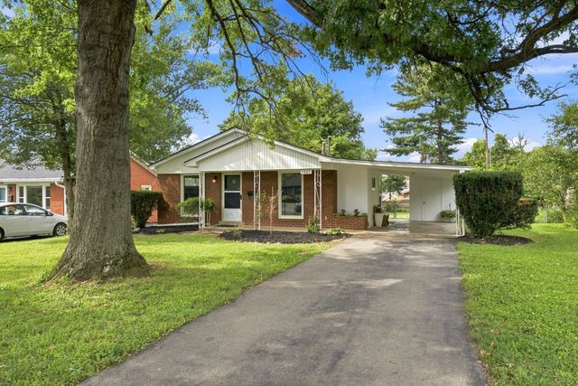 1907 Port Royal Court, Lexington, KY 40504