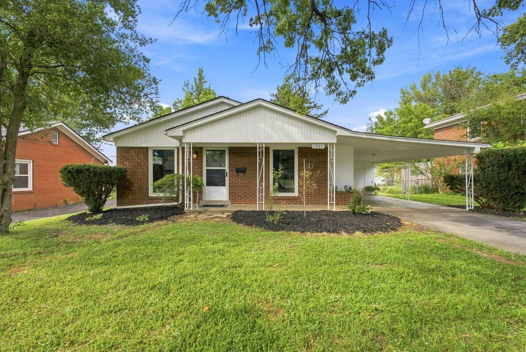 1907 Port Royal Court, Lexington, KY 40504