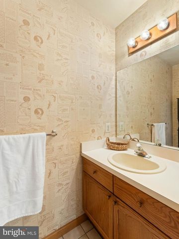 3664 NANCY WARD CIR, Doylestown, PA 18902