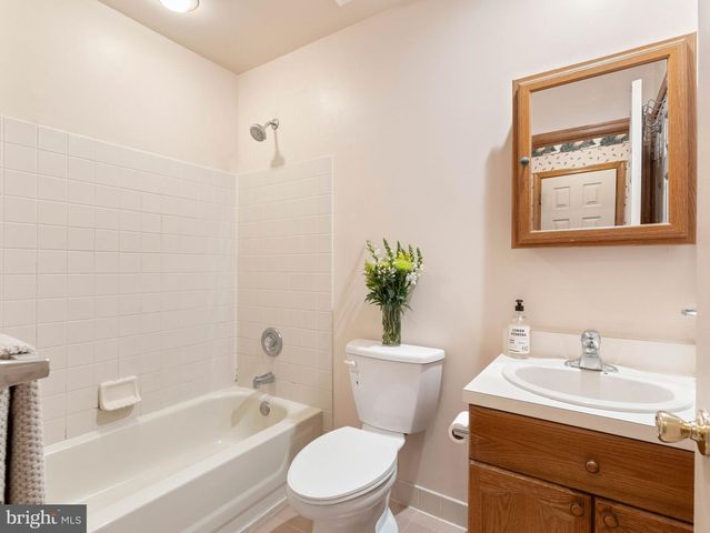 3664 NANCY WARD CIR, Doylestown, PA 18902