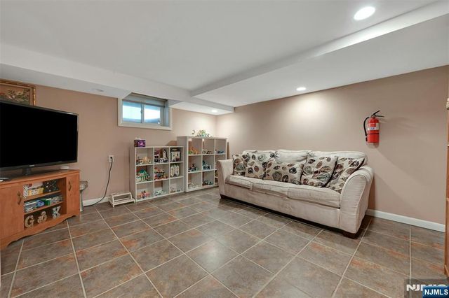 340 Sherman Avenue, Teaneck, NJ 07666