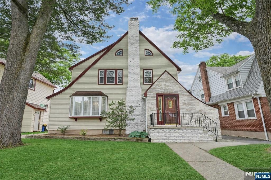 340 Sherman Avenue, Teaneck, NJ 07666