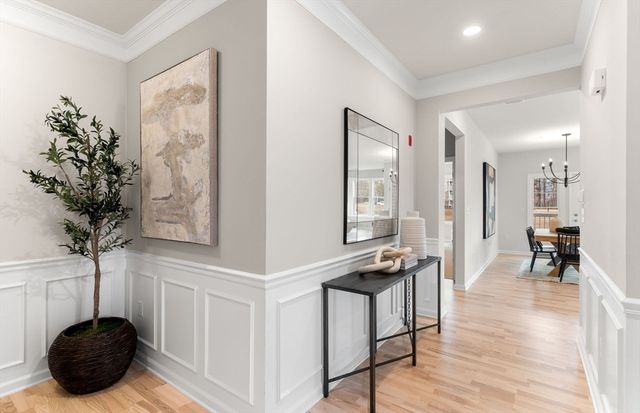 5 Peters Farm Way 206, Westborough, MA 01581