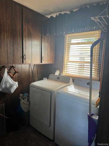 574 Wilson Avenue, Mount Morris, MI 48458