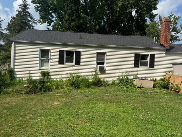 574 Wilson Avenue, Mount Morris, MI 48458