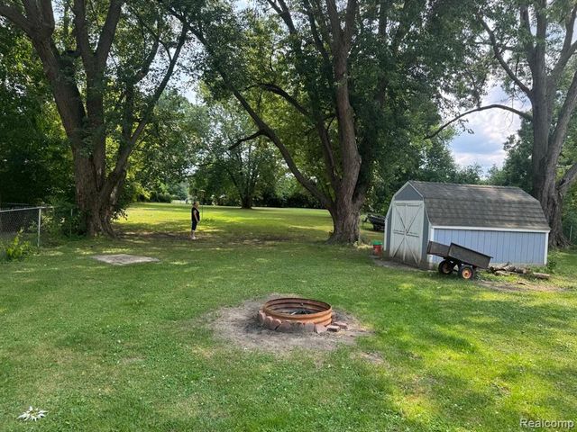574 Wilson Avenue, Mount Morris, MI 48458