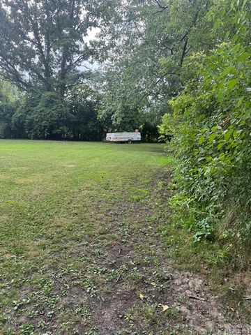 574 Wilson Avenue, Mount Morris, MI 48458