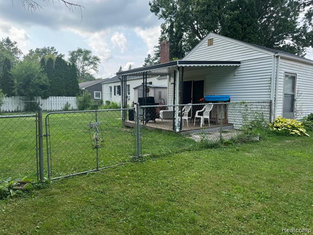574 Wilson Avenue, Mount Morris, MI 48458