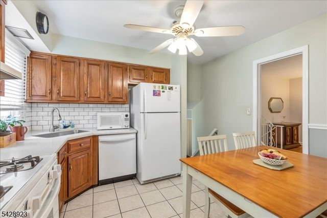 2107 Meadowview Rd, Scotch Plains Twp., NJ 07076