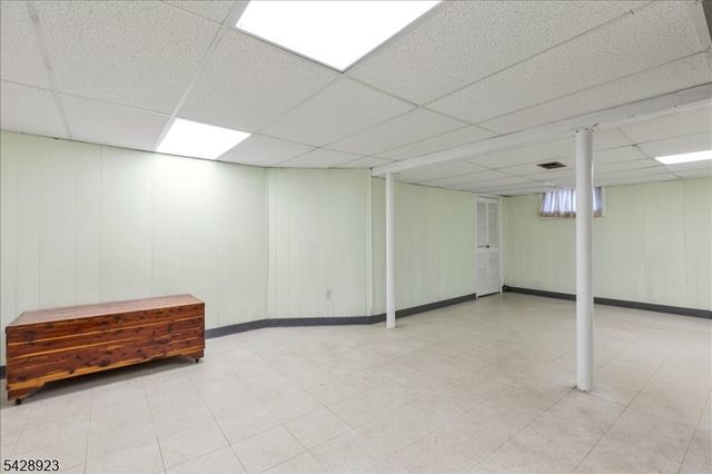 2107 Meadowview Rd, Scotch Plains Twp., NJ 07076