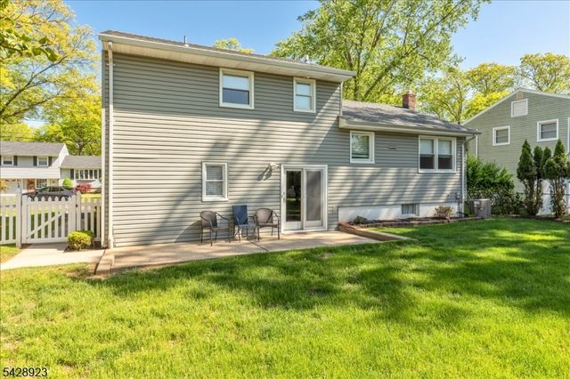 2107 Meadowview Rd, Scotch Plains Twp., NJ 07076