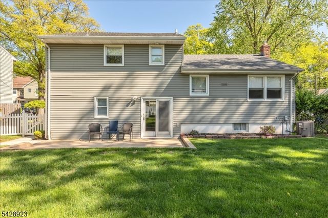 2107 Meadowview Rd, Scotch Plains Twp., NJ 07076