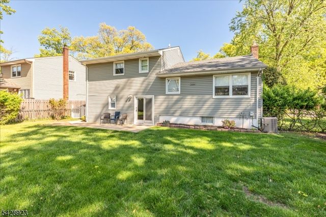 2107 Meadowview Rd, Scotch Plains Twp., NJ 07076