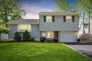 2107 Meadowview Rd, Scotch Plains Twp., NJ 07076