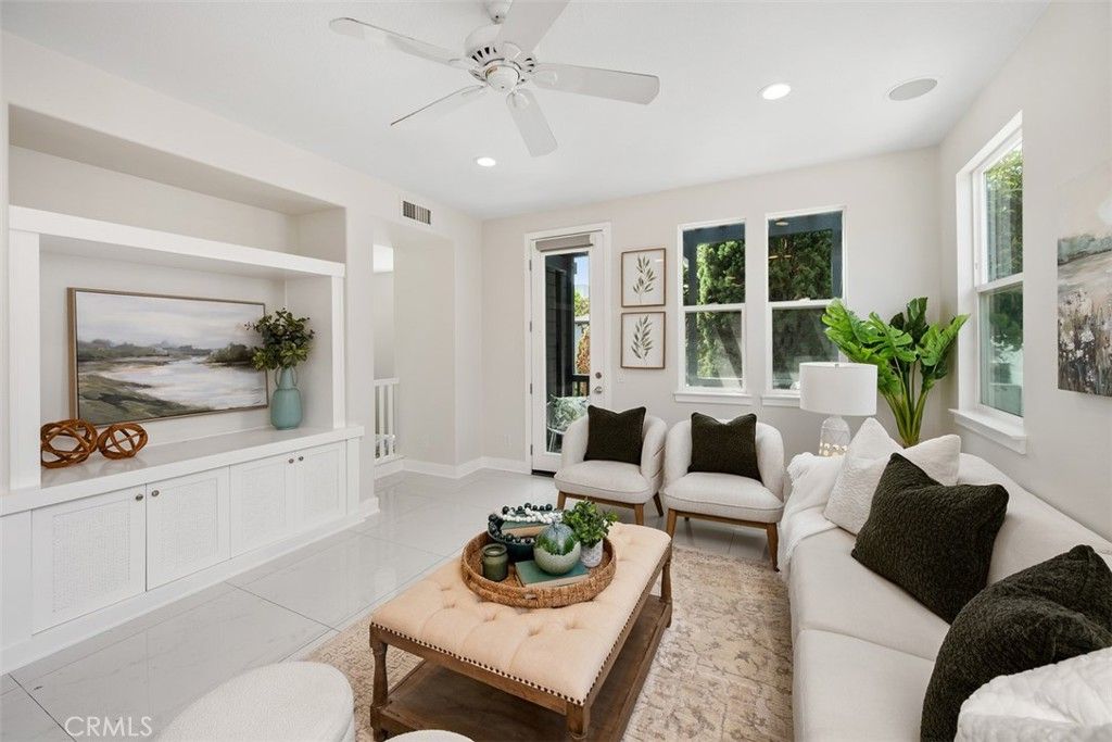 Image 10 of property listing at 5701 Kiyot Way 13, Playa Vista, CA 90094