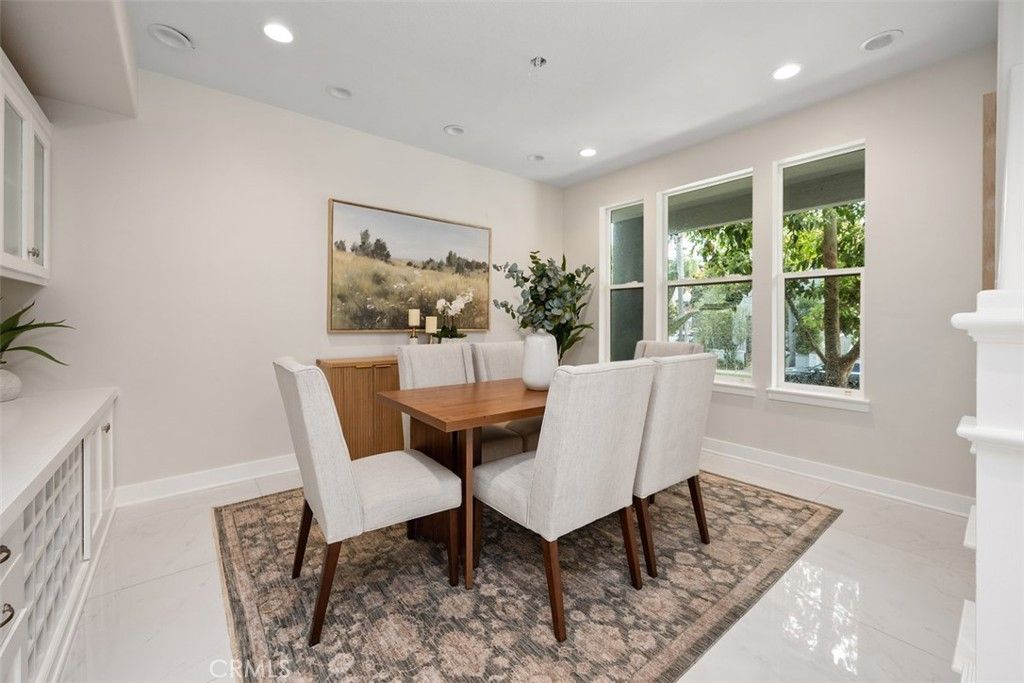 Image 14 of property listing at 5701 Kiyot Way 13, Playa Vista, CA 90094