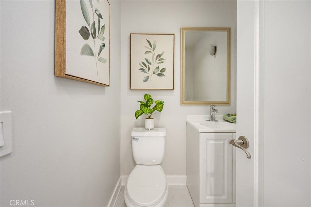 Image 15 of property listing at 5701 Kiyot Way 13, Playa Vista, CA 90094
