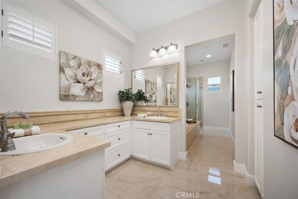 Image 20 of property listing at 5701 Kiyot Way 13, Playa Vista, CA 90094
