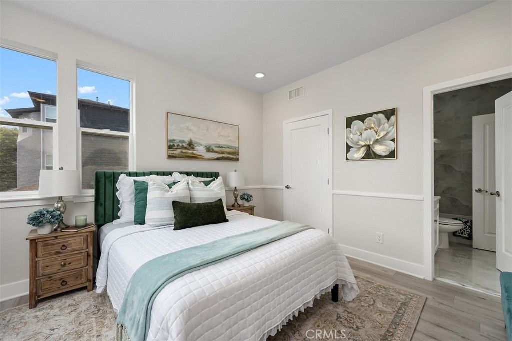 Image 30 of property listing at 5701 Kiyot Way 13, Playa Vista, CA 90094