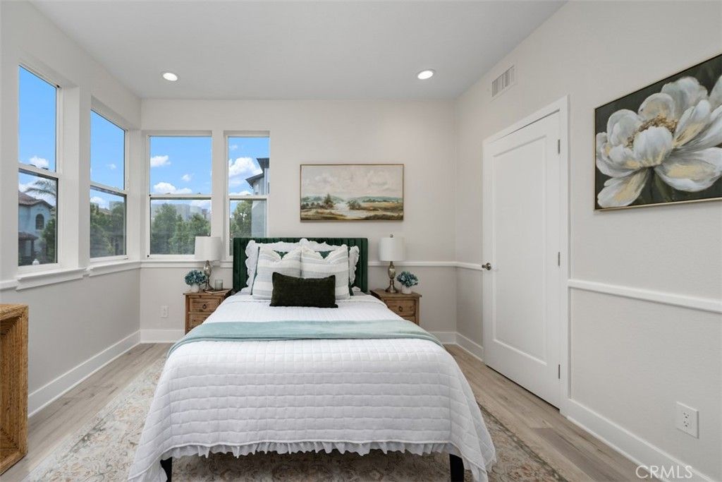 Image 31 of property listing at 5701 Kiyot Way 13, Playa Vista, CA 90094