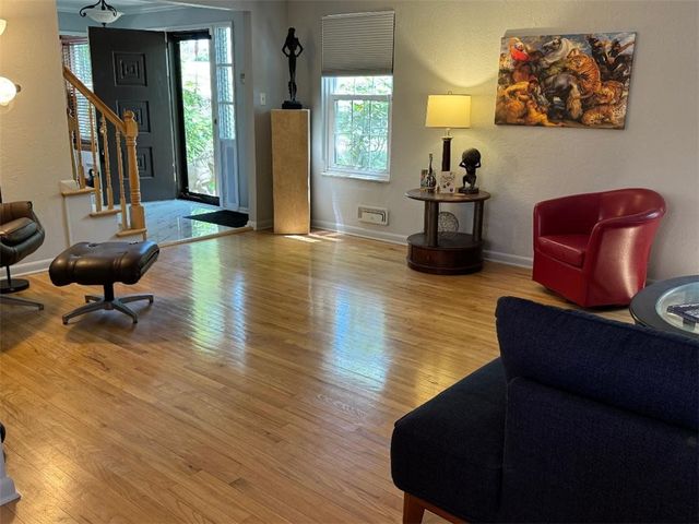 3619 Mccrady Rd, Churchill Boro, PA 15235