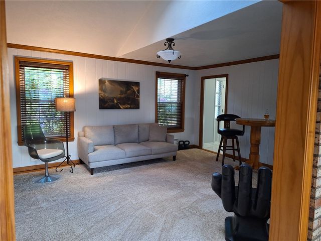 3619 Mccrady Rd, Churchill Boro, PA 15235