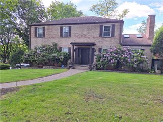 3619 Mccrady Rd, Churchill Boro, PA 15235