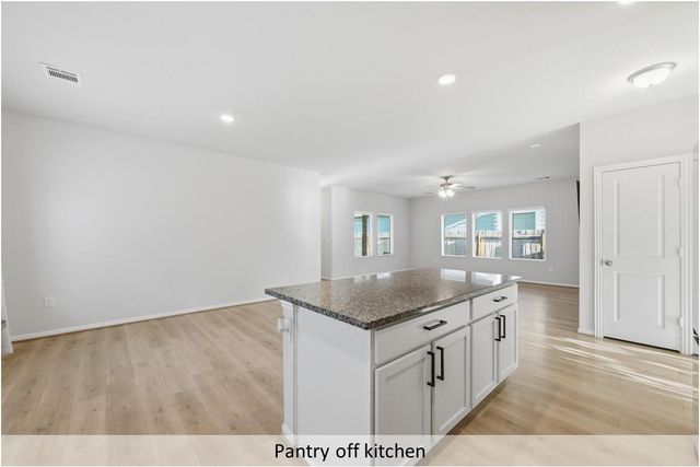 204 Bethany Creek DR, Hutto, TX 78634