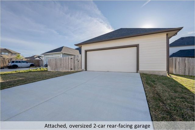 204 Bethany Creek DR, Hutto, TX 78634