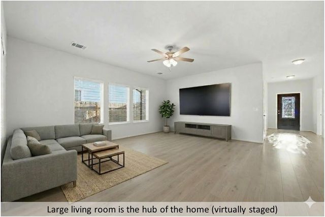 204 Bethany Creek DR, Hutto, TX 78634