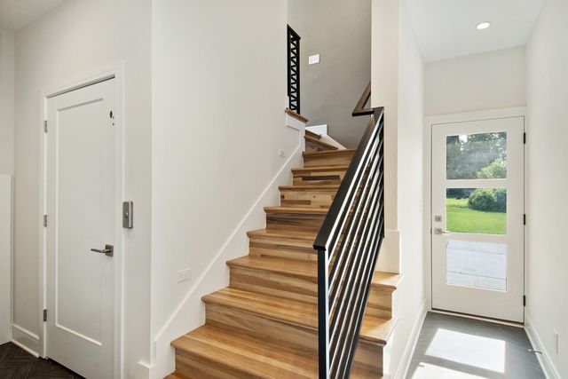 6012A Hill Circle, Nashville, TN 37209